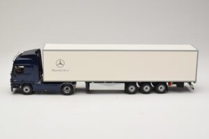 Mercedes Actros 1044 Niebieski Minichamps 1:43 B66000604 Metal — zdjęcie 3 z 7