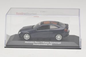 Mercedes C-Class Sportscoupe CL203 Blue Metallic Bundespressball Minichamps 1:43 MB010 Metal — zdjęcie 4 z 5