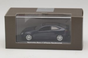 Mercedes C-Class Sportscoupe CL203 Blue Metallic Bundespressball Minichamps 1:43 MB010 Metal — zdjęcie 5 z 5