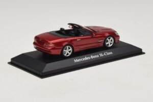 Mercedes SL R230 Czerwony Metalik Maxichamps 1:43 940037530 Metal — zdjęcie 2 z 5