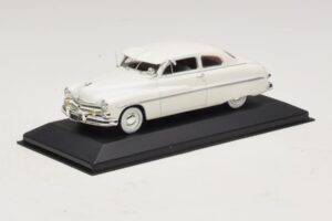 Mercury Monterey Biały Minichamps 1:43 400082401 Metal — zdjęcie 2 z 5