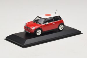Mini Cooper One R50 Czerwony Z Japońską Flagą Minichamps 1:43 MINI034 Metal — zdjęcie 2 z 5