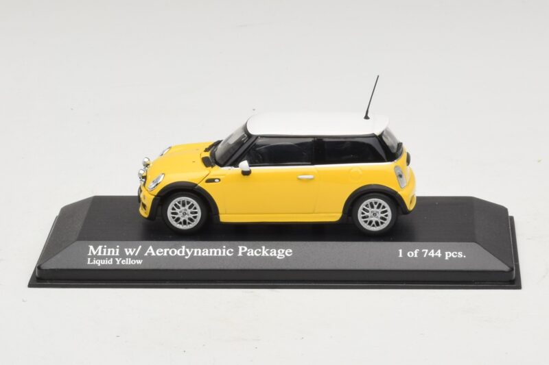 Mini Cooper One R50 z Pakietem Aero Żółty Minichamps 1:43 Mini Cooper One R50 z Pakietem Aero Żółty Minichamps 1:43 431138274 Metal