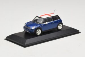 Mini Cooper S R53 Niebieski Z Angielską Flagą Minichamps 1:43 MINI012 Metal — zdjęcie 2 z 5