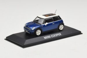 Mini Cooper S R53 Ciemnoniebieski Z Panoramicznym Dachem Minichamps 1:43 MINI021 Metal — zdjęcie 2 z 4