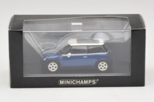 Mini Cooper S R53 Ciemnoniebieski Z Panoramicznym Dachem Minichamps 1:43 MINI021 Metal — zdjęcie 4 z 4