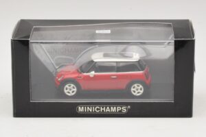 Mini Cooper S R53 Czerwony Z Panoramicznym Dachem Minichamps 1:43 MINI024 Metal — zdjęcie 5 z 5