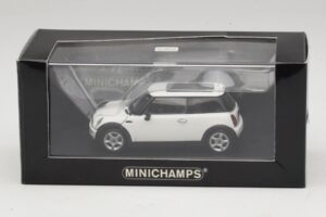 Mini Cooper S R53 Biały Z Panoramicznym Dachem Minichamps 1:43 MINI020 Metal — zdjęcie 5 z 5