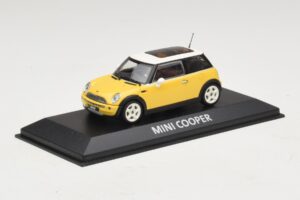 Mini Cooper S R53 Żółty Z Żółtym Panoramicznym Dachem Minichamps 1:43 MINI029 Metal — zdjęcie 2 z 4