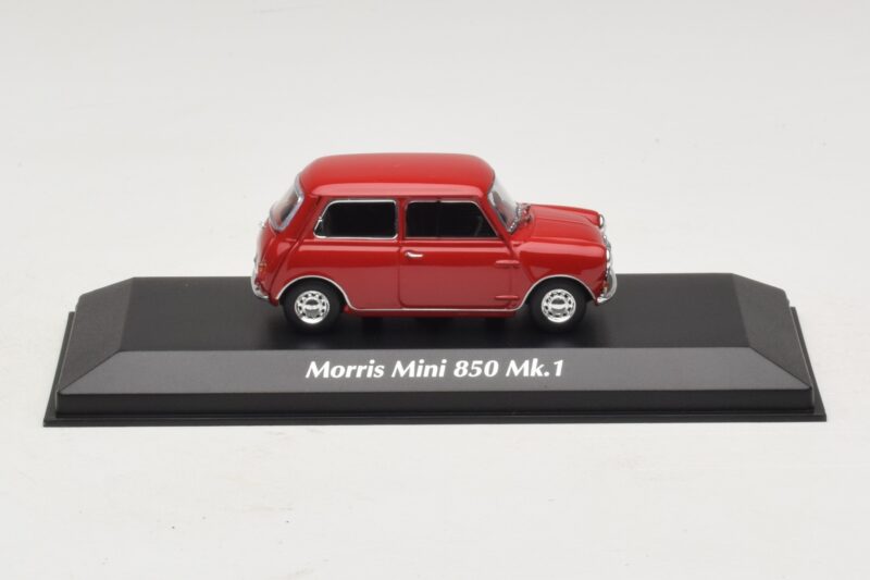 Morris Mini 850 Mk1 Czerwony Maxichamps 1:43 Morris Mini 850 Mk1 Czerwony Maxichamps 1:43 940138600 Metal