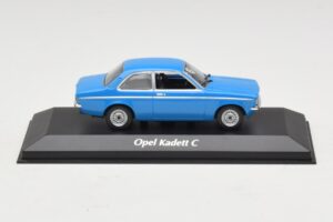 Opel Kadett C Niebieski Maxichamps 1:43 940045601 Metal