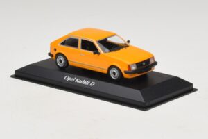 Opel Kadett D Pomarańczowy Maxichamps 1:43 940044101 Metal — zdjęcie 3 z 5