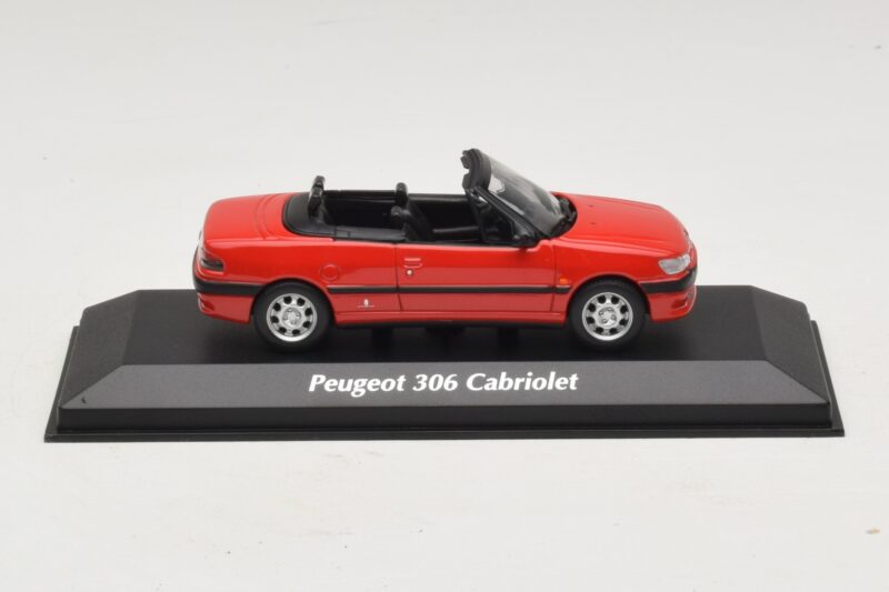Peugeot 306 Kabriolet Czerwony Maxichamps 1:43 940112830 Metal
