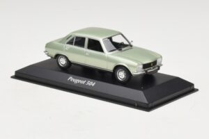 Peugeot 504 Jasnozielony Metalik Maxichamps 1:43 940112501 Metal — zdjęcie 3 z 5