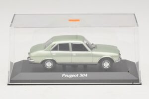 Peugeot 504 Jasnozielony Metalik Maxichamps 1:43 940112501 Metal — zdjęcie 4 z 5