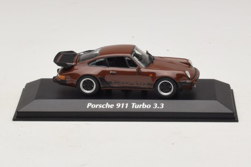 Porsche 911 930 Turbo 3.3 Brązowy Maxichamps 1:43 940069001 Metal