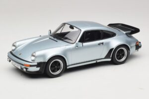Porsche 911 930 Turbo 3.3 Srebrny KK-Scale 1:18 KKDC181444 Metal