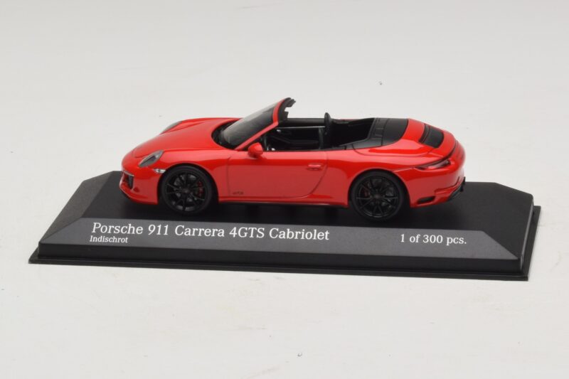 Porsche 911 991.1 Carrera 4 GTS Kabriolet Czerwony Minichamps 1:43 410067330 Metal