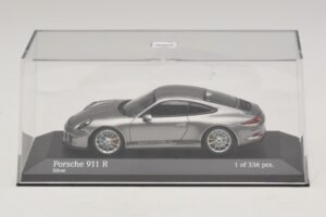 Porsche 911 991.1 R Srebrny Minichamps 1:43 410066224 Metal — zdjęcie 4 z 5