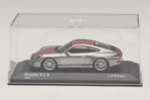 Porsche 911 991.1 R Srebrny Z Pomarańczowymi Pasami Minichamps 1:43 410066222 Metal — zdjęcie 4 z 5