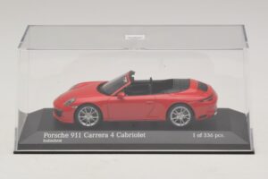 Porsche 911 991.2 Carrera 4 Kabriolet Czerwony Minichamps 1:43 410067230 Metal — zdjęcie 4 z 5