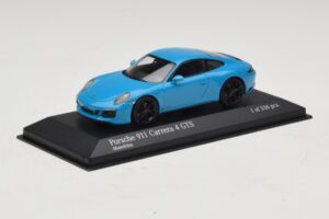Porsche 911 991.2 Carrera 4 GTS Miami Blue Minichamps 1:43 410067322 Metal — zdjęcie 2 z 5