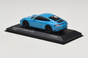 Porsche 911 991.2 Carrera 4 GTS Miami Blue Minichamps 1:43 410067322 Metal — zdjęcie 3 z 5