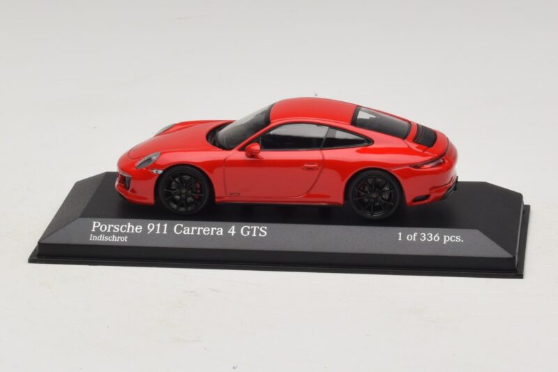 Porsche 911 991.2 Carrera 4 GTS Czerwony Minichamps 1:43 410067320 Metal
