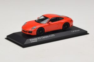 Porsche 911 991.2 Carrera 4 GTS Pomarańczowy Minichamps 1:43 410067321 Metal — zdjęcie 2 z 5