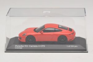 Porsche 911 991.2 Carrera 4 GTS Pomarańczowy Minichamps 1:43 410067321 Metal — zdjęcie 4 z 5