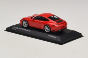 Porsche 911 991.2 Carrera 4S Czerwony Minichamps 1:43 410067240 Metal — zdjęcie 3 z 5