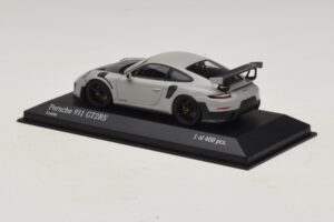 Porsche 911 991.2 GT2 RS Chalk Minichamps 1:43 410067237 Metal — zdjęcie 3 z 5