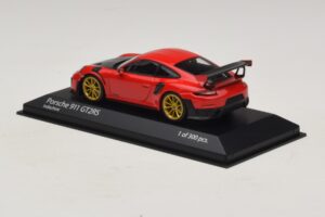 Porsche 911 991.2 GT2 RS Czerwony Minichamps 1:43 410067227 Metal — zdjęcie 3 z 5
