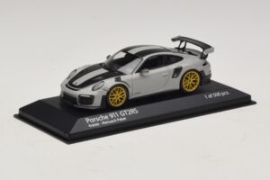 Porsche 911 991.2 GT2 RS Weissach Package Chalk Minichamps 1:43 410067220 Metal — zdjęcie 2 z 5