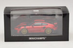 Porsche 911 991.2 GT2 RS Weissach Package Czerwony Minichamps 1:43 410067221 Metal — zdjęcie 5 z 5