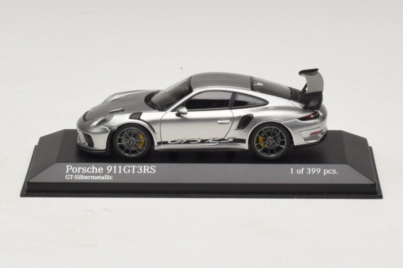 Porsche 911 991.2 GT3 RS Srebrny Minichamps 1:43 410067020 Metal