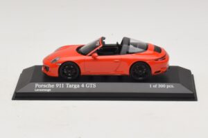 Porsche 911 991 Targa 4 GTS Pomarańczowy Minichamps 1:43 410067341 Metal