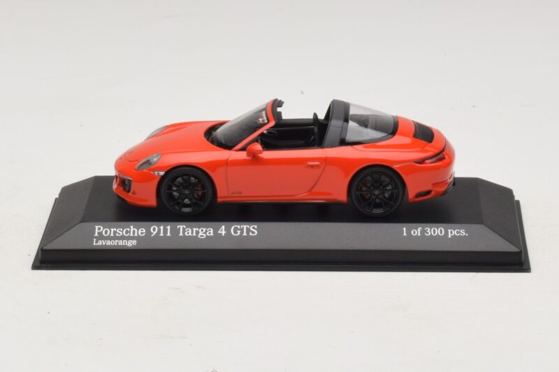 Porsche 911 991 Targa 4 GTS Pomarańczowy Minichamps 1:43 410067341 Metal