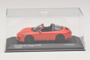 Porsche 911 991 Targa 4 GTS Pomarańczowy Minichamps 1:43 410067341 Metal — zdjęcie 4 z 5