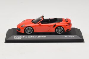 Porsche 911 991 Turbo S Kabriolet Pomarańczowy Minichamps 1:43 410067181 Metal
