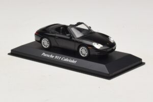 Porsche 911 996 Kabriolet Czarny Metalik Maxichamps 1:43 940061030 Metal — zdjęcie 3 z 5