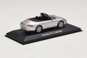 Porsche 911 996 Kabriolet Srebrny Maxichamps 1:43 940061031 Metal — zdjęcie 2 z 5