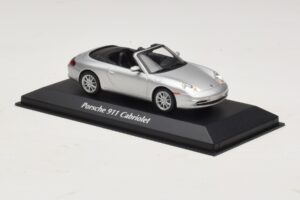 Porsche 911 996 Kabriolet Srebrny Maxichamps 1:43 940061031 Metal — zdjęcie 3 z 5
