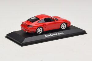 Porsche 911 996 Turbo Czerwony Maxichamps 1:43 940069300 Metal — zdjęcie 2 z 5