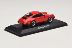Porsche 911 SC Czerwony Maxichamps 1:43 940062021 Metal — zdjęcie 2 z 5