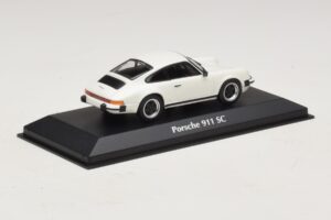 Porsche 911 SC Biały Maxichamps 1:43 940062020 Metal — zdjęcie 2 z 5