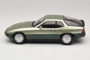 Porsche 924 Turbo Jasnozielony & Ciemnozielony MCG 1:18 MCG18660 Metal — zdjęcie 3 z 6
