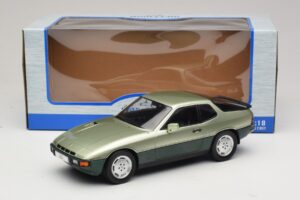 Porsche 924 Turbo Jasnozielony & Ciemnozielony MCG 1:18 MCG18660 Metal — zdjęcie 6 z 6