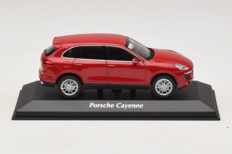 Porsche Cayenne 958 Czerwony Maxichamps 1:43 940063200 Metal