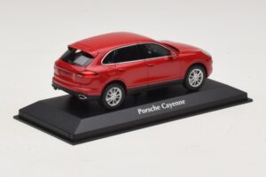 Porsche Cayenne 958 Czerwony Maxichamps 1:43 940063200 Metal — zdjęcie 2 z 5